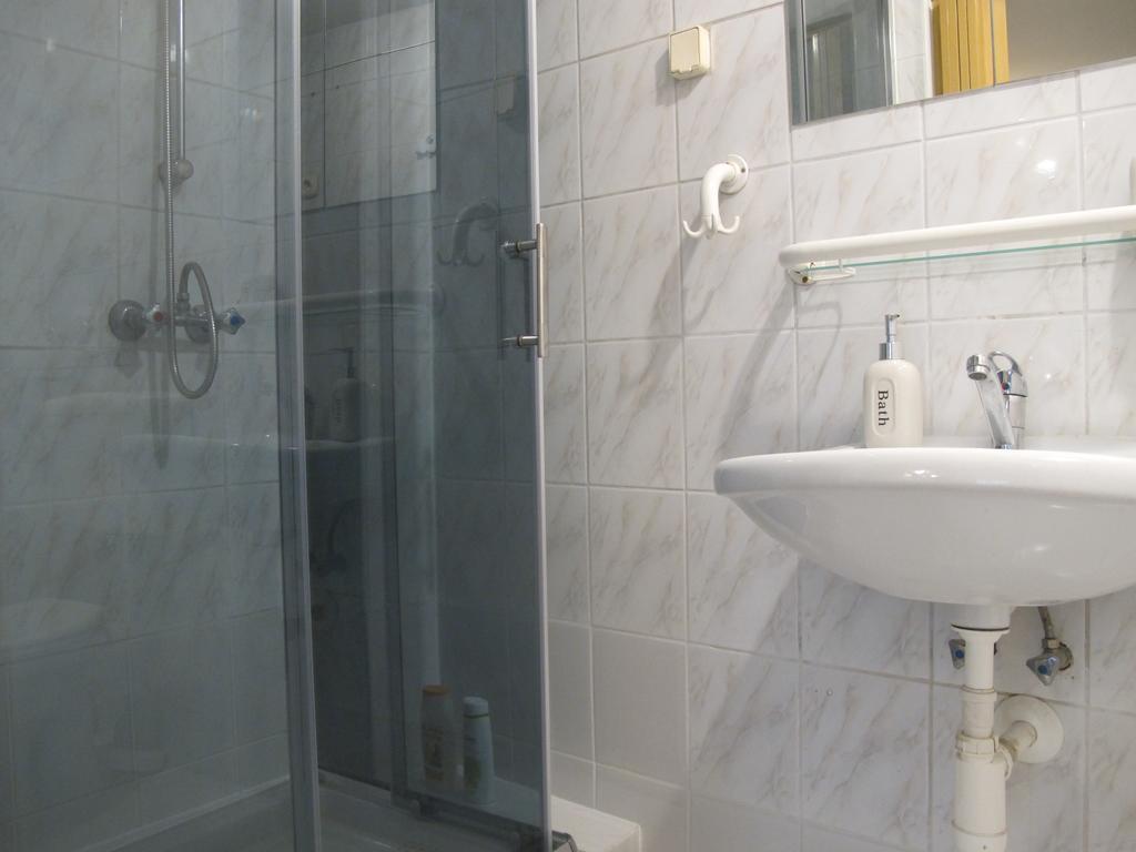 Апартаменты Apartament Kazimierz Brzozowa Краков Экстерьер фото